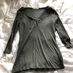 Dark green quarter sleeve shirt